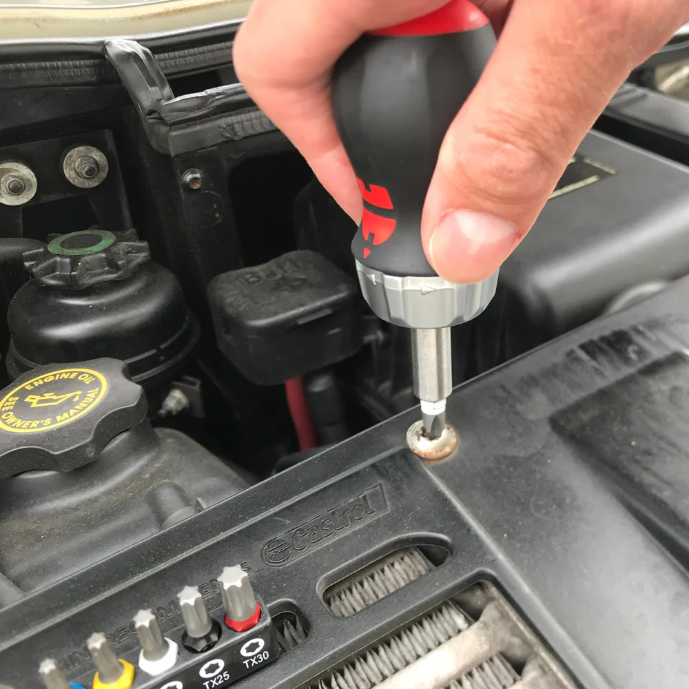 ZEBRA Mini Ratchet Screwdriver (Includes 11 Bits - 1 Square, 1 Flat, 2 Hexagon, 2 Phillips, 5 Torx) - Image 5